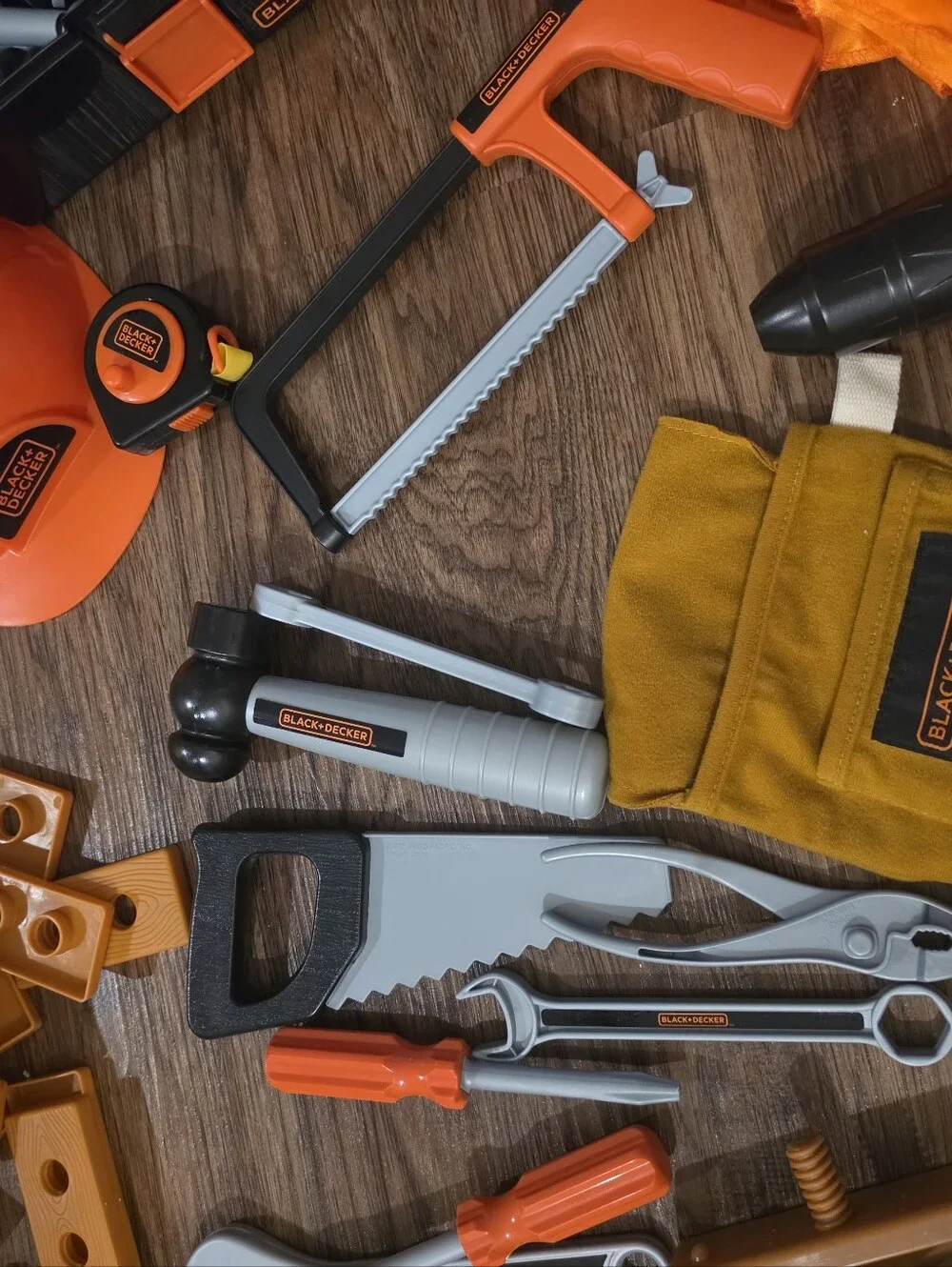 Kids Black +Decker Tool Set